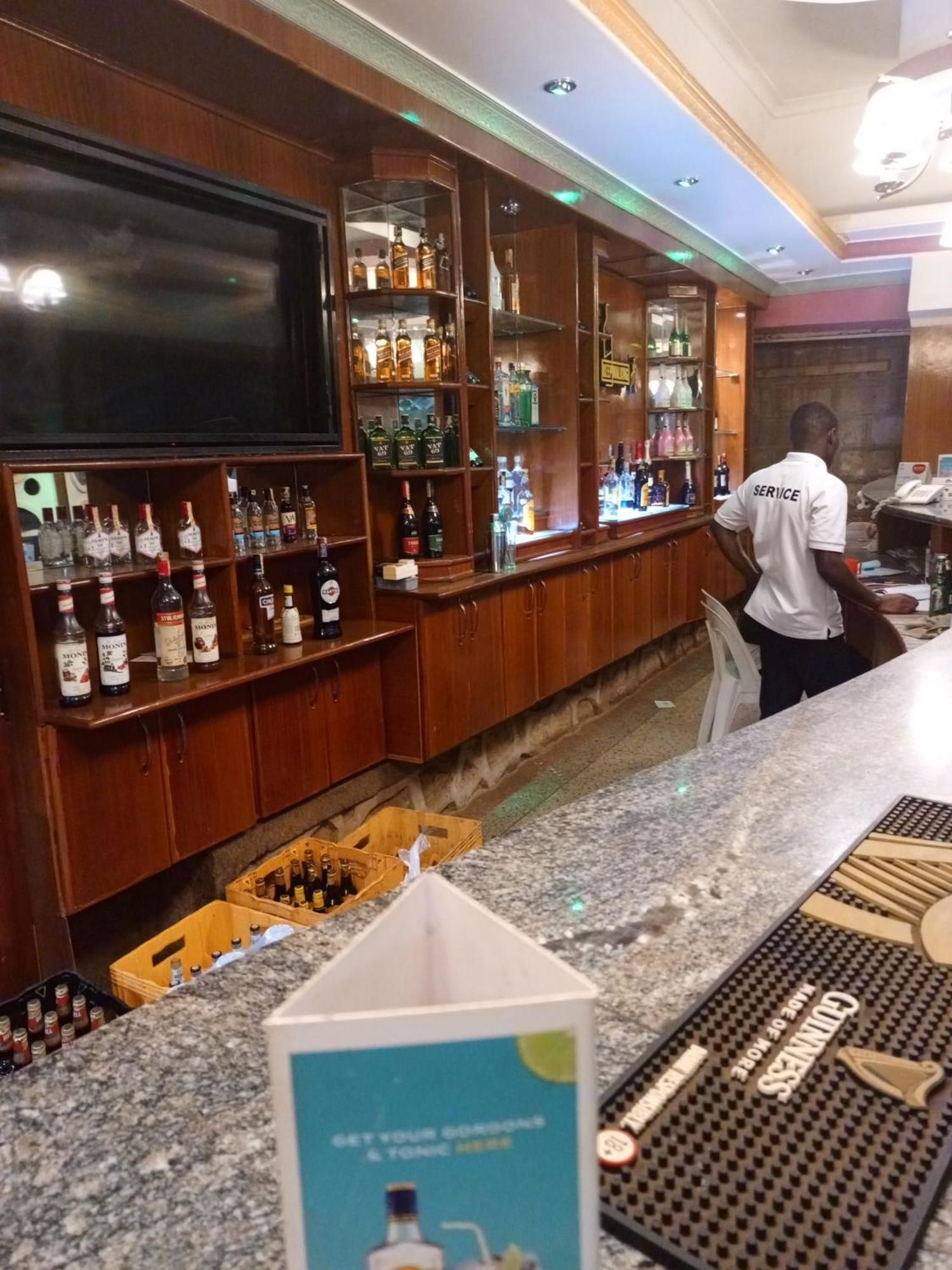 Twin Towers Hotel Kampala Eksteriør bilde